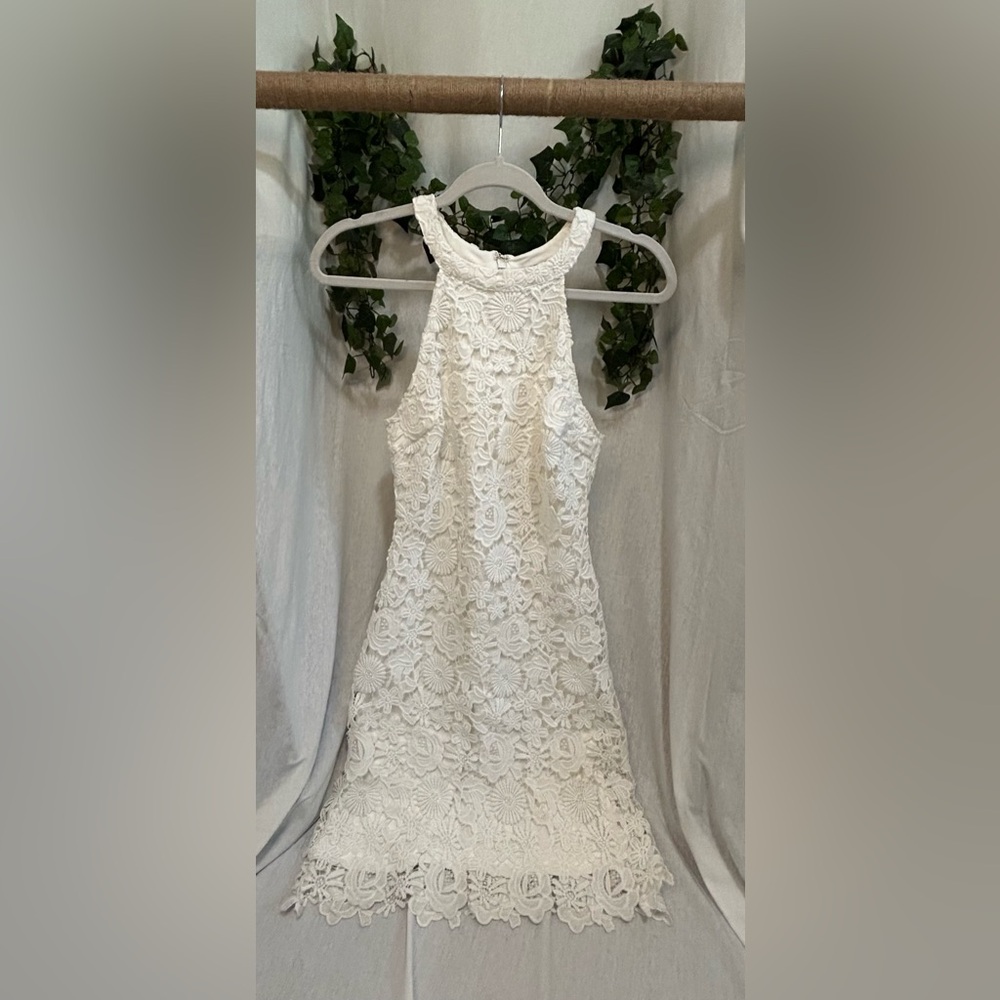 White formal dress from Lulus. Size XS, only worn once!